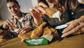 Lemon-Pepper-Classic-Wings-Lifestyle-Image